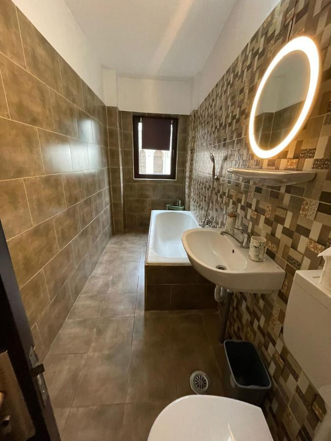 Apartament Old Center Bucuresti Apartment Bagian luar foto